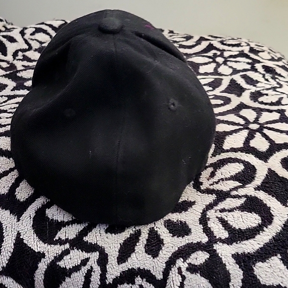 Flexfit youth hat from the store lids - Picture 5 of 5